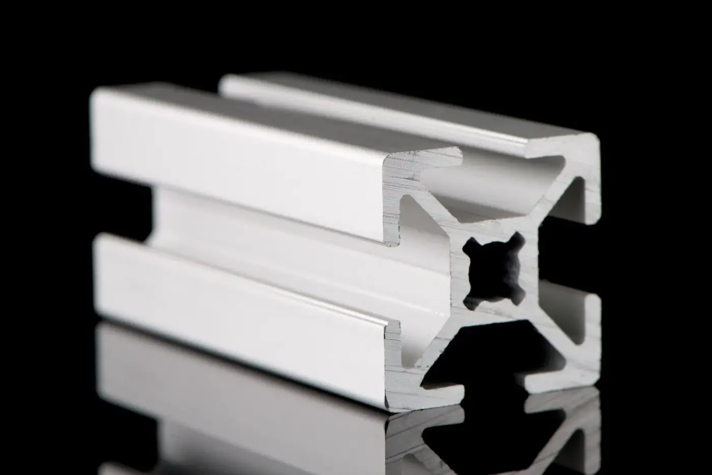 Aluminium V-slot extrusion profiles